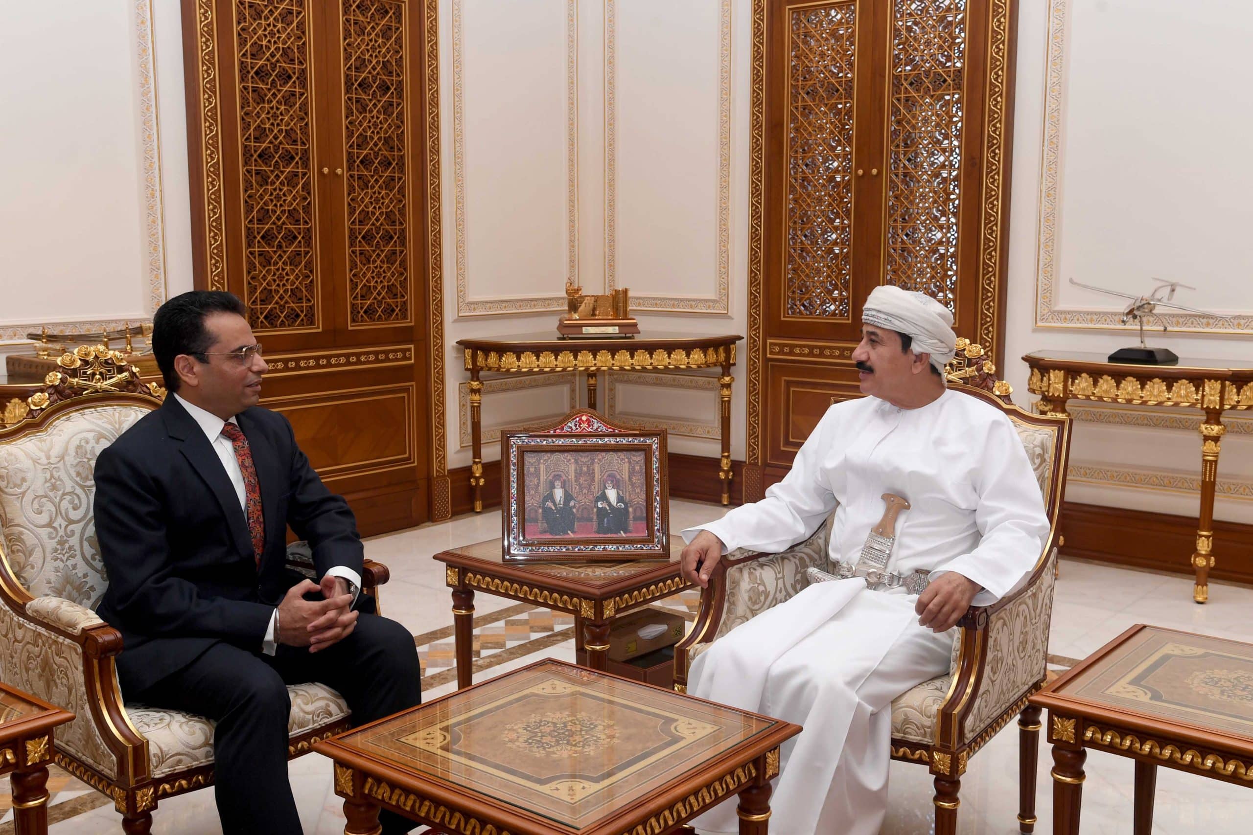 وزير المكتب السلطاني يستقبل سفيري اليابان و الهند