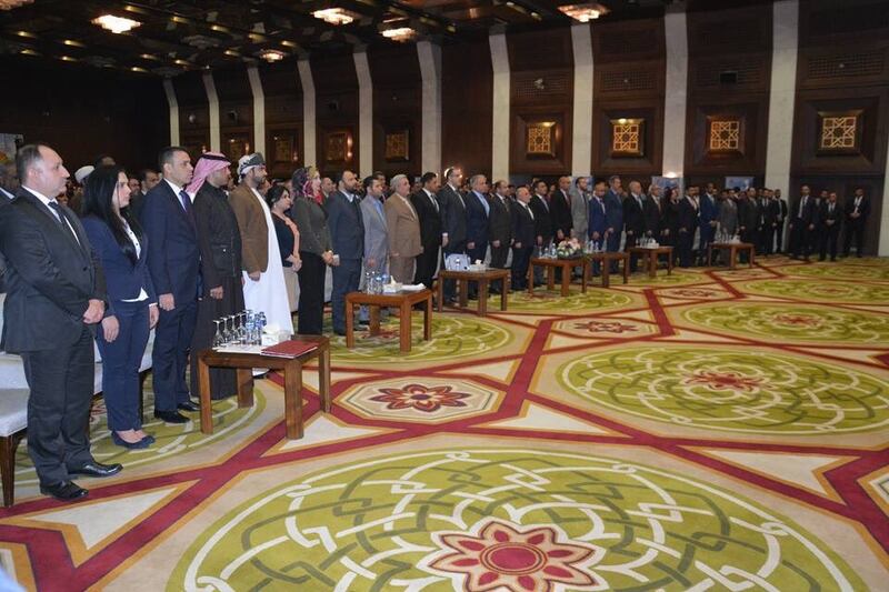 من مسقط إلى بغداد.. رحلة “اللاعودة” عادت بعناقٍ وقُبَل