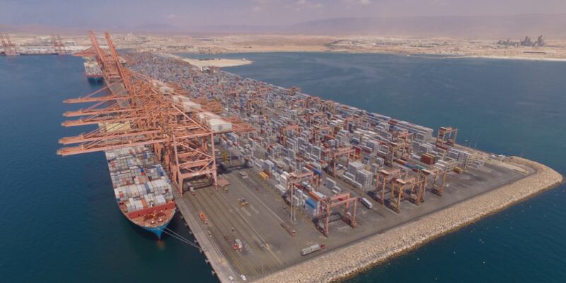 أرقام مليارية للميزان التجاري العُماني، و “الفائض” أكثر من 3 مليارات