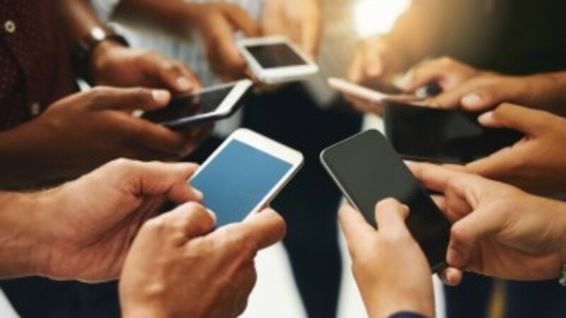 أكثر من 5 ملايين عدد اشتراكات الهواتف المتنقلة؛ فكم رقما باسمك؟