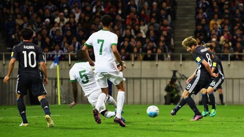 السعودية في الصدارة والإمارات تنعش أملها في تصفيات كأس العالم