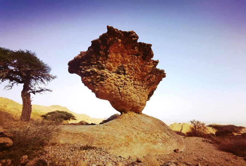 ماذا تعرف عن صخرة صيدقان في ولاية سدح؟