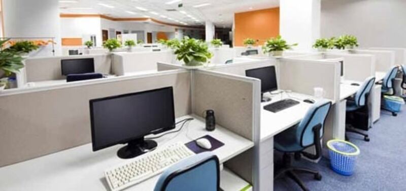 الشخصية “السامة” في بيئة عملك؛ كيف تتعامل معها؟