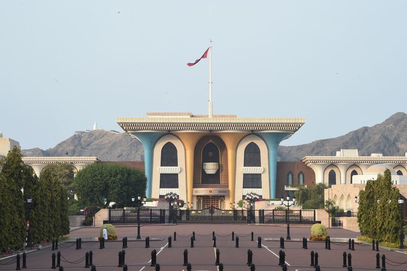 من جديد: نجاح وساطة عُمانية