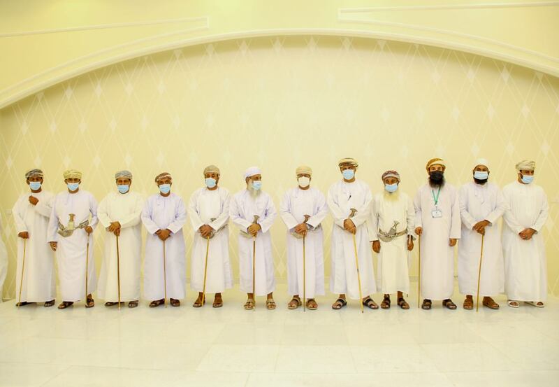 بالصور: هوية بصرية جديدة وافتتاح معمل للخياطة لفريق سمد الشأن الخيري