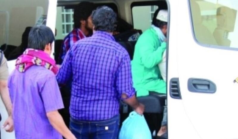 “العمل” تواصل حملاتها التفتيشية وتضبط أكثر من 60 عاملًا مخالفًا