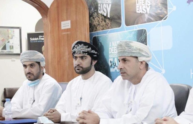 شاب عماني يروي قصة نجاحه في قطاع الاتصالات