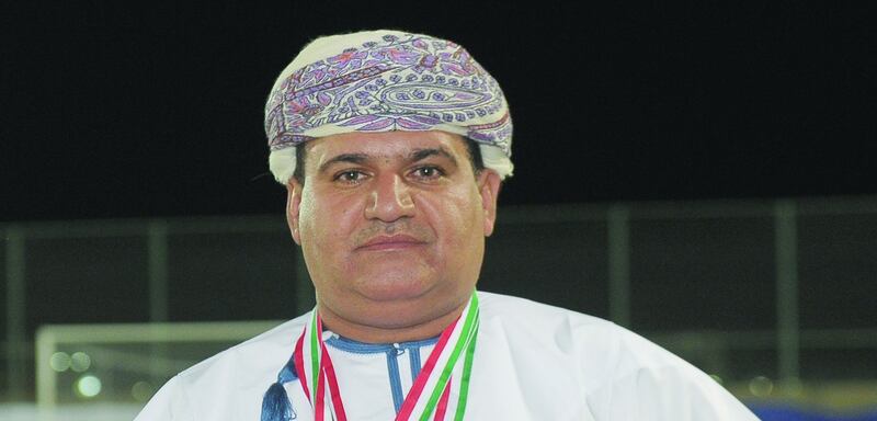 رئيس نادي صحم يصرّح لـ أثير” عن استقالة المدرب ومستوى الفريق الحالي