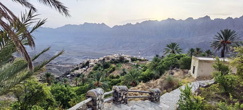 من “وكان” إلى “الجبل الأخضر” ممشى جبلي للرياضيين ومحبي الطبيعة