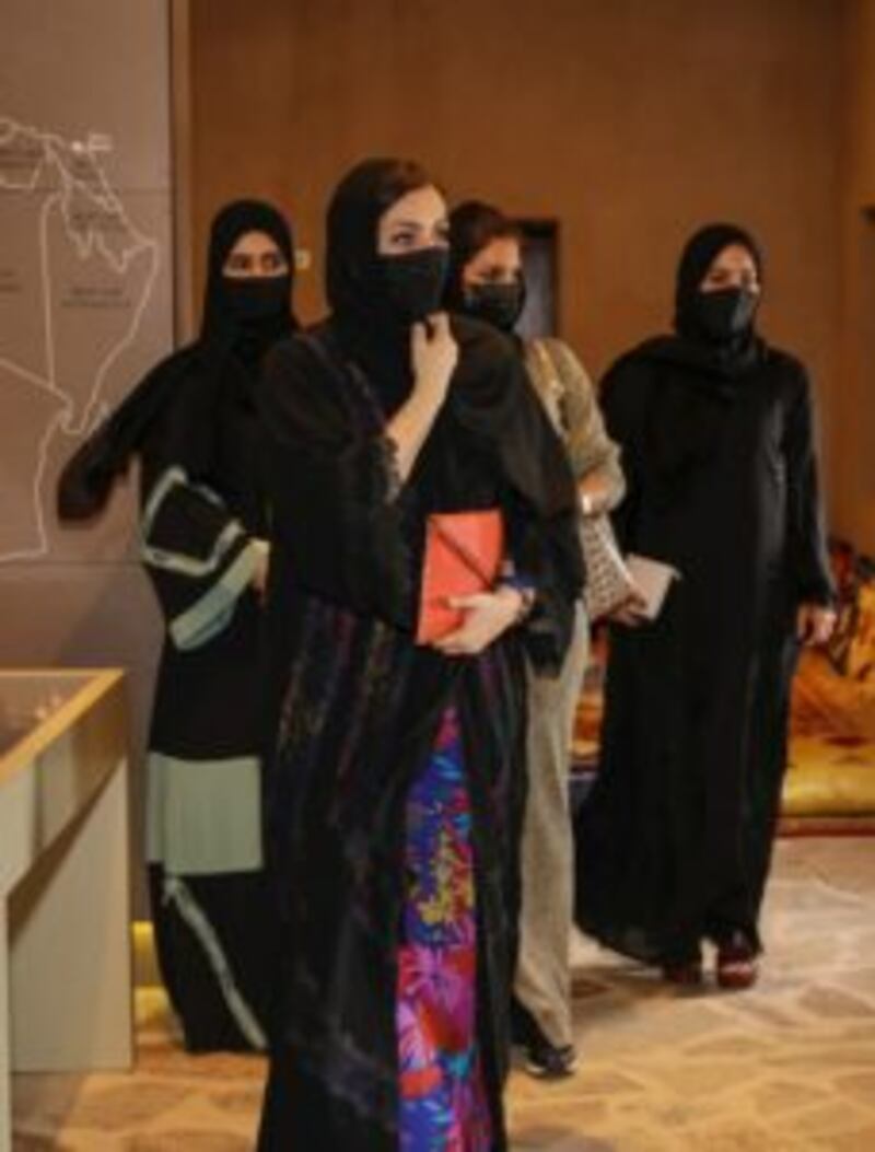 بالصور: السيدة الجليلة تزور حصن مرباط