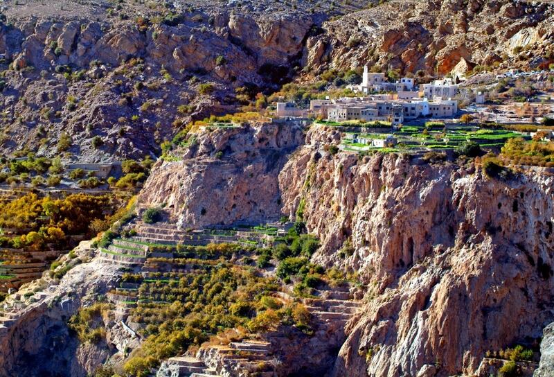 إحصائية تكشف عدد زائري الجبل الأخضر؛ فهل أنت ضمنهم؟