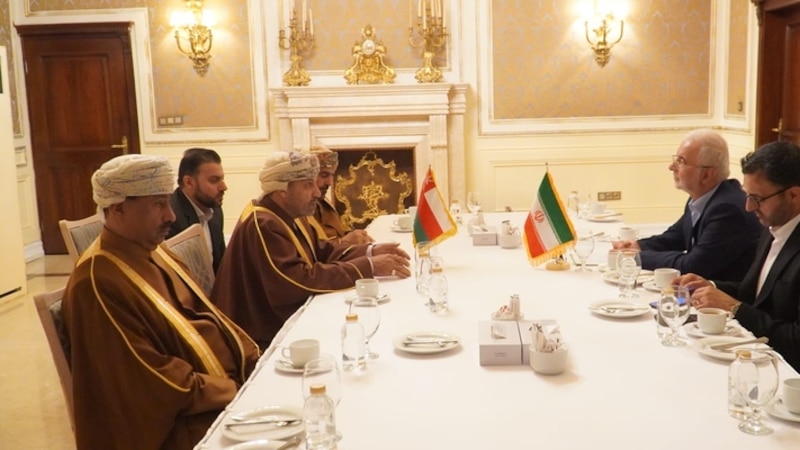 سعي عماني إيراني لتطوير قنوات التعاون وتبادل الخبرات