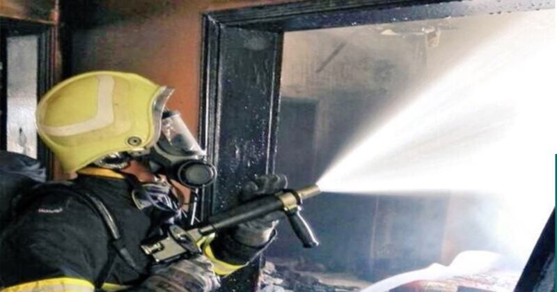 إخماد حريق شبّ في منزل بضنك