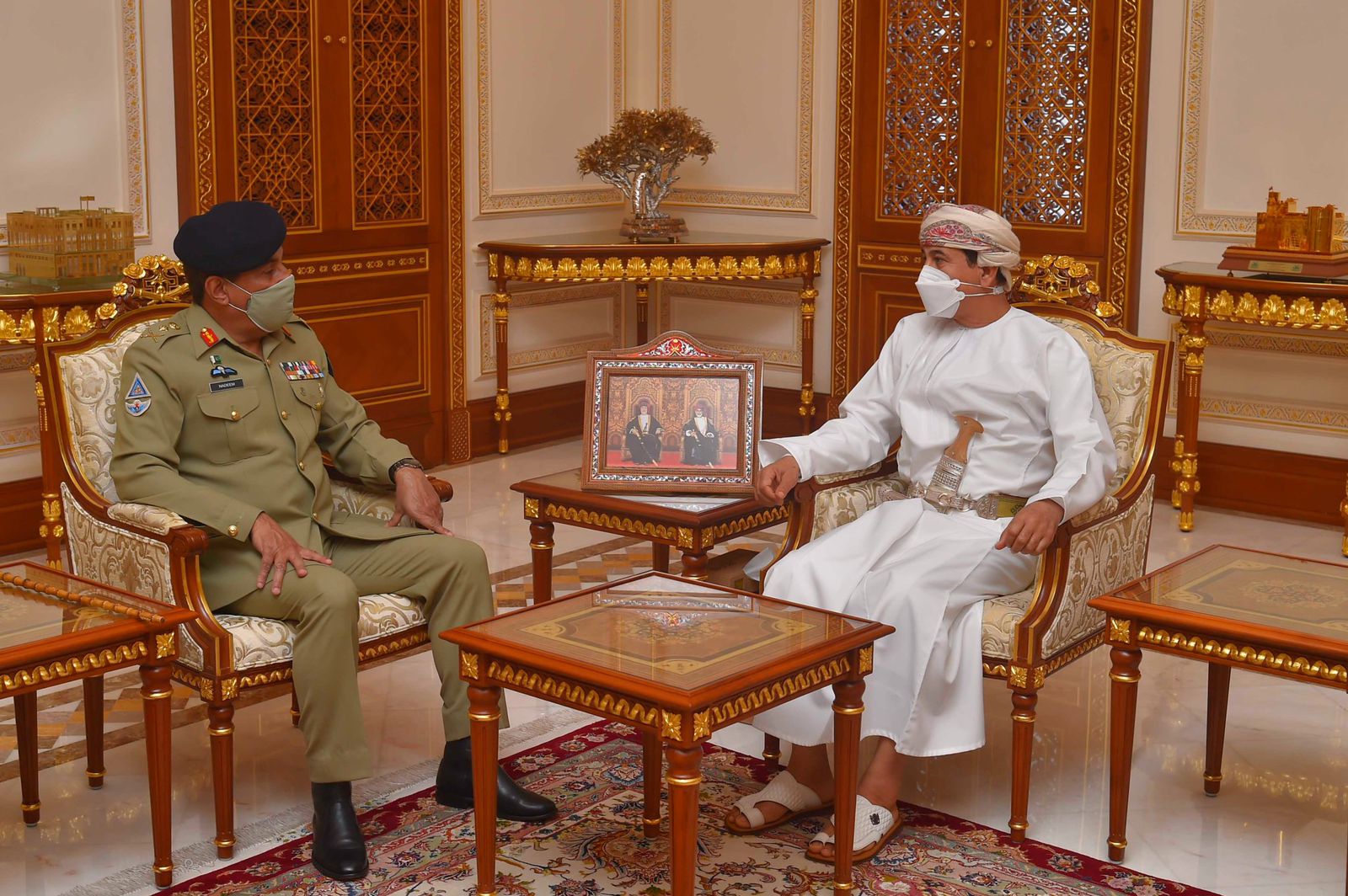 النعماني يستقبل مسؤولا عسكريا باكستانيا