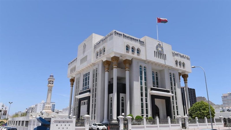 قروض صناعية بأكثر من 120 مليون ريال عماني