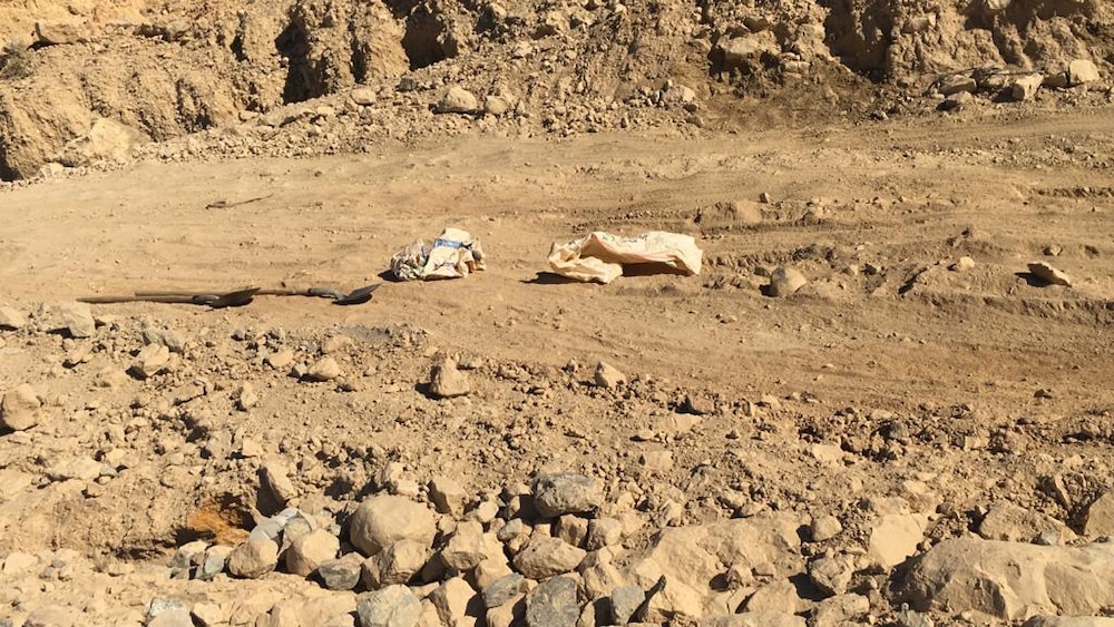 مواطنون يُناشدون برصف طريق “جبل مقطع”