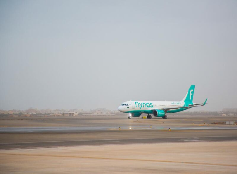 تدشين رحلات مباشرة بين الرياض وصلالة