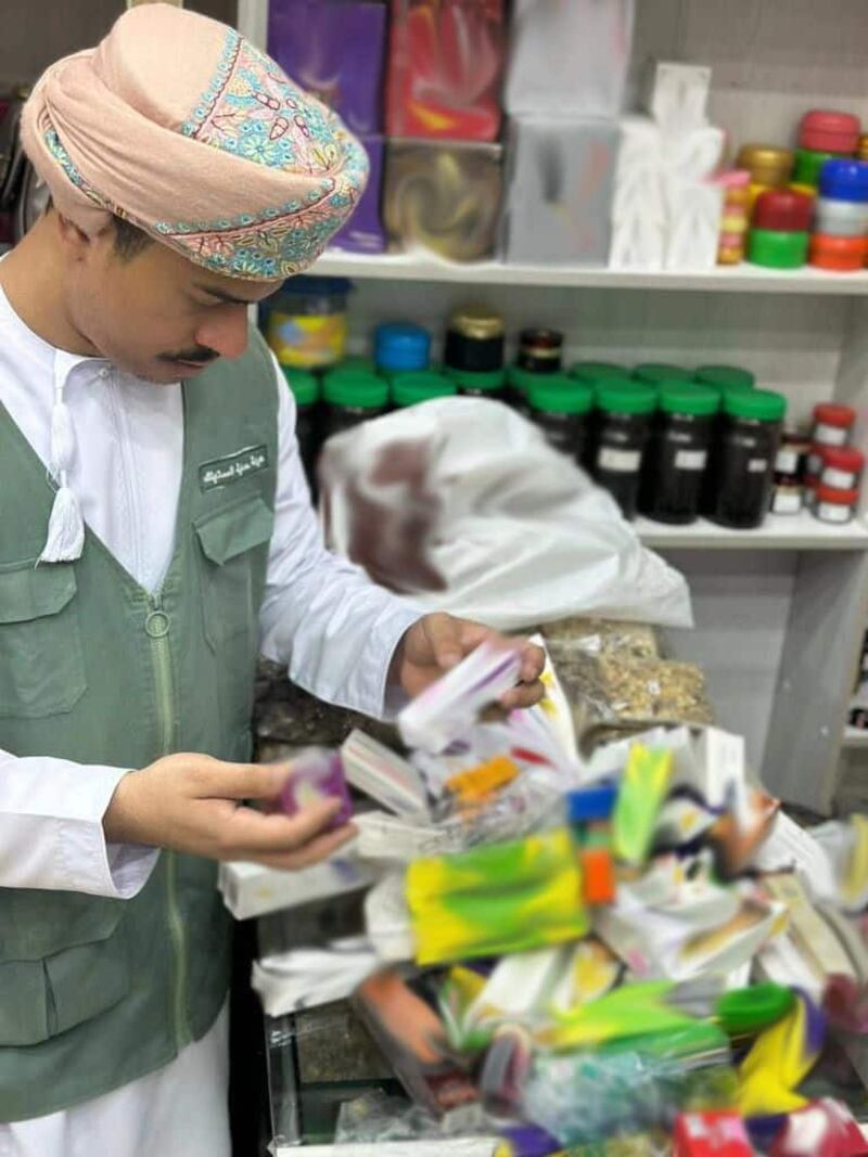 لسلامتكم احذروا منها: ضبطية جديدة لكريمات محظور عرضها