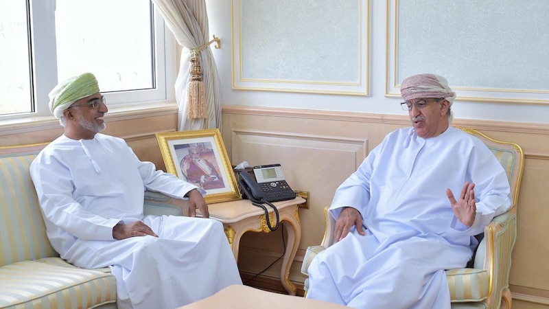 حصد “الأول” في الإعدادية والثانوية: بروفيسور عُماني ينال ثقة وزراء الصحة العرب