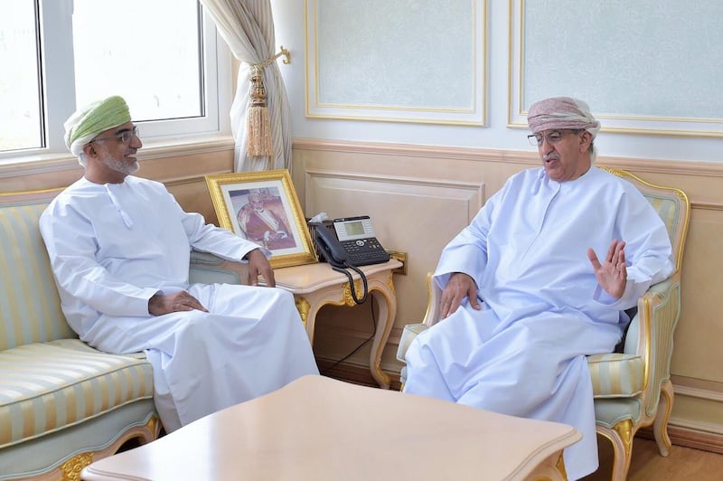 حصد “الأول” في الإعدادية والثانوية: بروفيسور عُماني ينال ثقة وزراء الصحة العرب