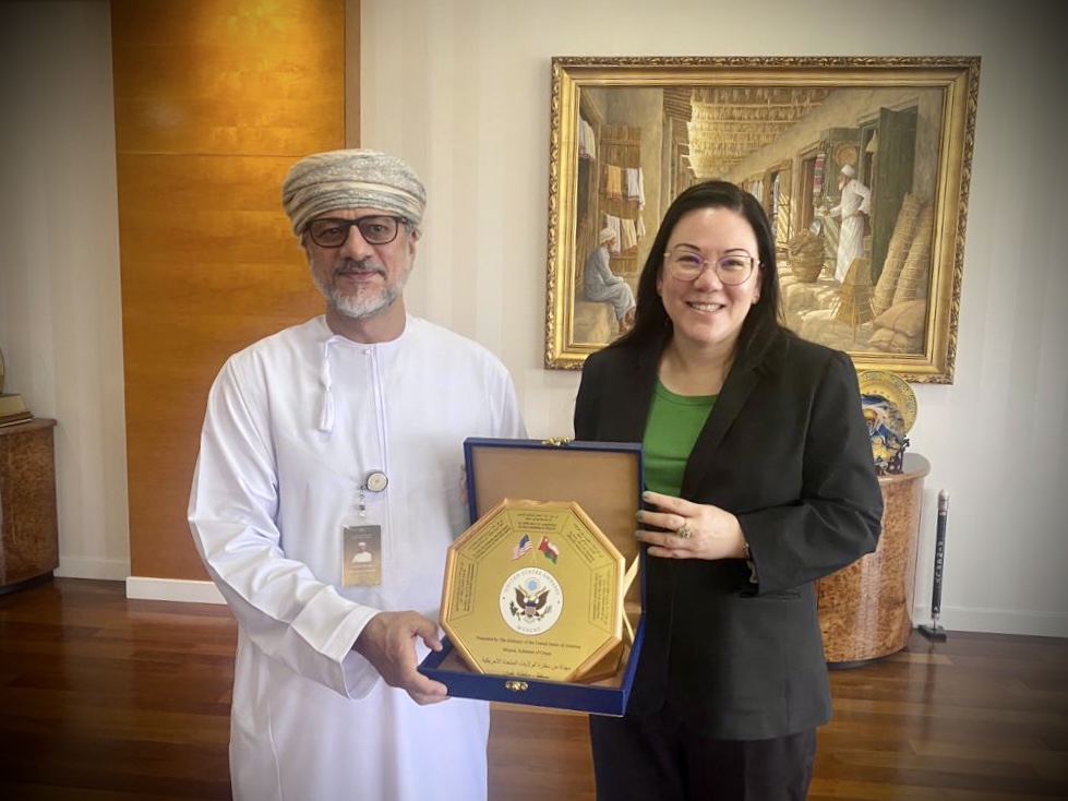 اجتماع عماني – أمريكي لبحث فرص الاستثمار