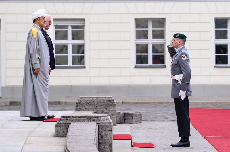 بالصور: الرئيس الألماني يستقبل جلالة السلطان