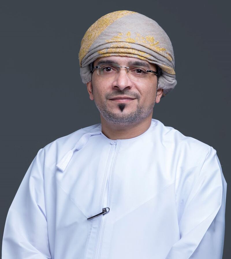 بنك مسقط يواصل تنفيذ برنامج أكاديمية الوثبة في الظاهرة وشمال الشرقية