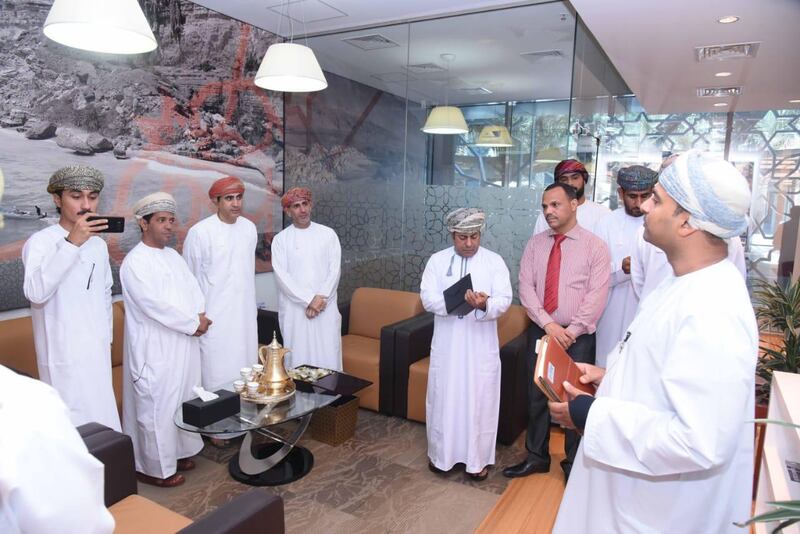 بنك مسقط يعزز من ريادته للأعمال المصرفية المميزة بعدد من الخدمات والمزايا الحصرية