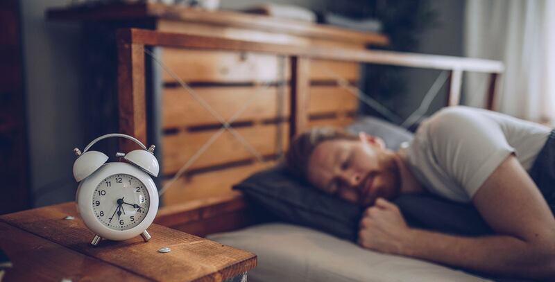 تساؤل دارج عن ساعات نوم كبار السن؛ فما المعدل الصحيح؟