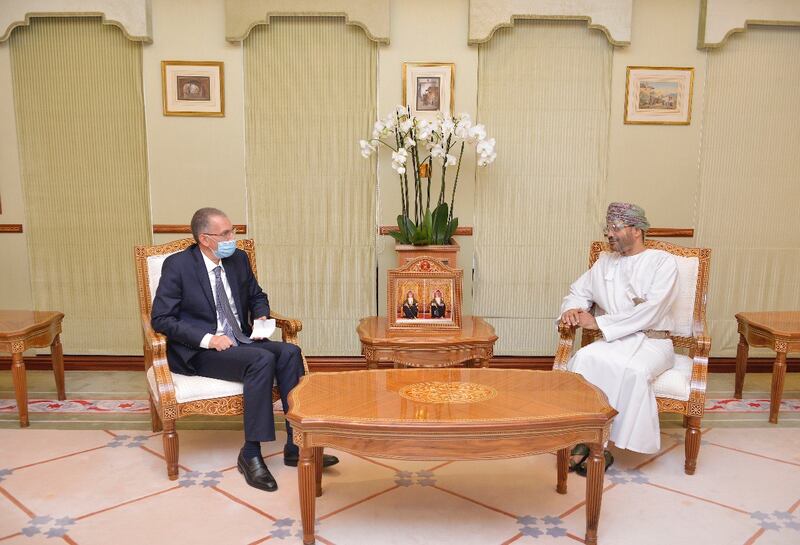 سفيرا بريطانيا ومصر الجديدان يبدآن عملهما