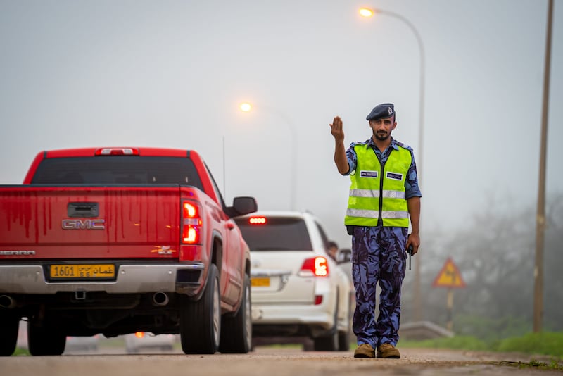 تشكيلات شرطة عمان السلطانية.. جهود متكاملة لخدمة زوار خريف ظفار
