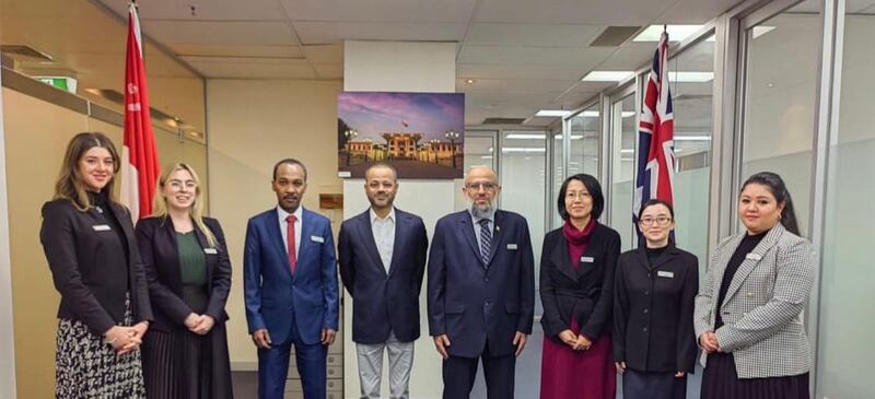 السيد بدر يزور قنصليتنا في أستراليا