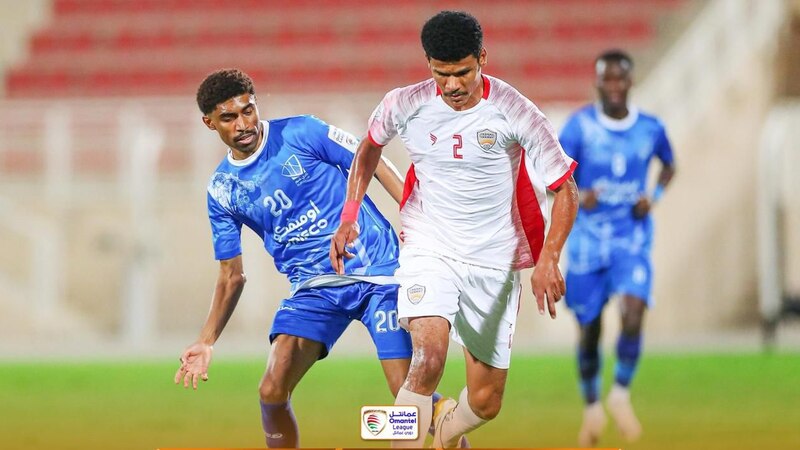 صدارة جديدة في دوري ”عمانتل“ قبل التوقف