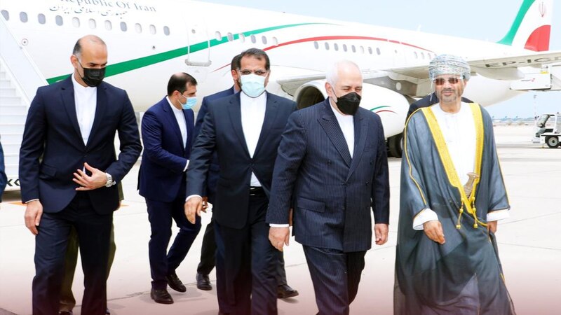 وزير خارجية إيران يصل السلطنة
