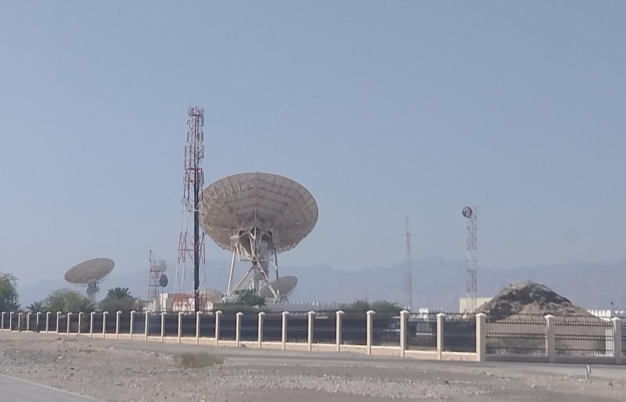 بالصور: محطة الأقمار الصناعية التي كان يتزيّن بها منهج الدراسات الاجتماعية