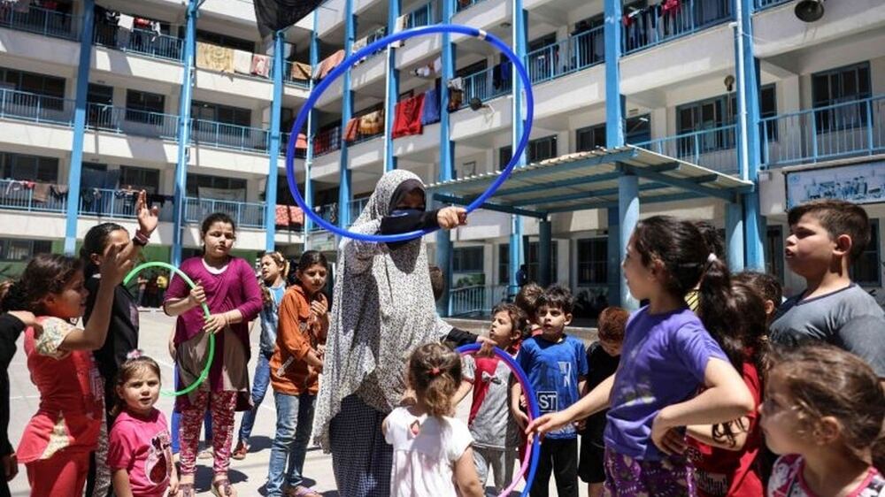 الأطفال في غزة: ضحايا الحرب الإسرائيليّة المستمرة منذُ 292 يوماً