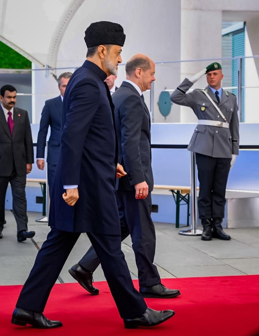 بالفيديو والصور: جلالة السلطان في ألمانيا