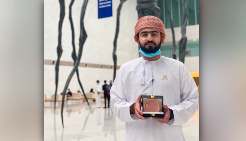 ابتكار عماني لاستغلال طاقة الحركة المرورية في الشارع السريع