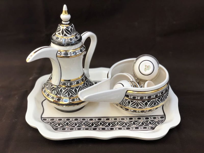 يُصنع من 4 أنواع: تعرّف على صناعة الفخار ببهلا