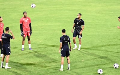الأحمر العماني ينهي استعدادته لمواجهة منتخب العراق