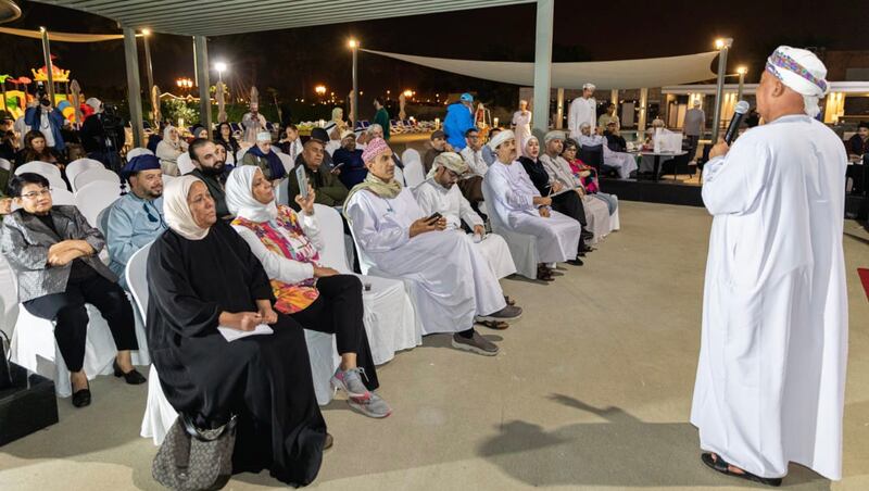 إنجازات الفرق المسرحية العمانية في جلسة نقاشية في الشارقة