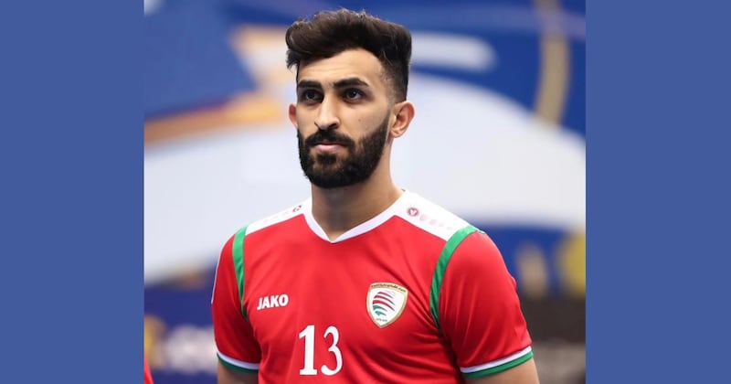 في خطوة احترافية جديدة: أحد لاعبي منتخبنا لكرة الصالات ينتقل إلى نادٍ سعودي