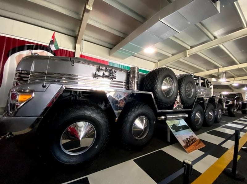 أبطال جيب عمان يتعرفون على متحف تاريخ الدفع الرباعي