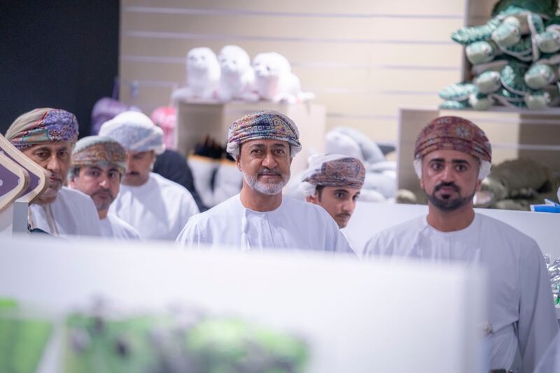 بعد افتتاحه رسميًا: زوار “مسقط مول” على موعد مع فن عُماني تقليدي اليوم