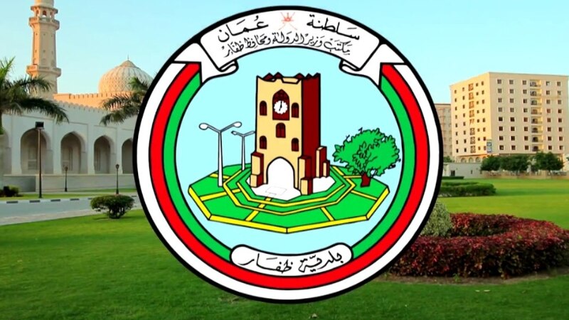 الإنذارات اقتربت من 100 وتغريم المخالفين: حملة واسعة في صلالة