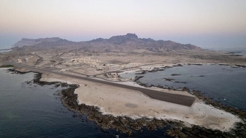 إجلاء سكان جزء الحلانيات وسكان المناطق الساحلية في 3 ولايات استعداداً للحالة المدارية “تيج”