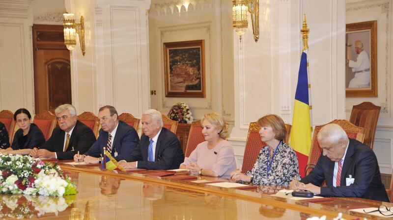 جلسة مباحثات رسمية بين السلطنة ورومانيا