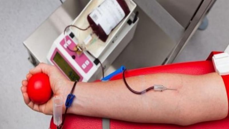 خطوات بسيطة لتحجز موعدك للتبرع بالدم عبر الواتساب