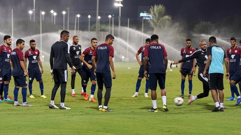 النقاط والصدارة طموح منتخبنا الوطني في مواجهة قطر الليلة