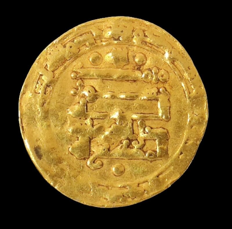 بالصور: مقتنيات فريدة عن فلسطين في متحف لمواطن عماني